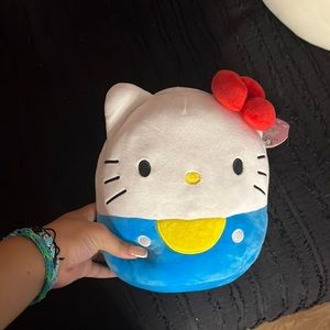 Hello kitty Squishmallow